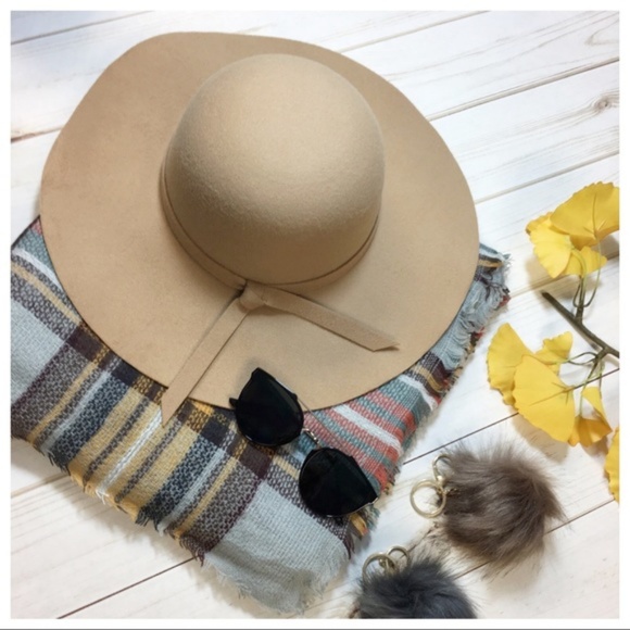 LAST ONE! Beige Boho Bow Floppy Hat - Picture 7 of 7